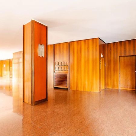 Luxury 2 Bedroom Apartament, Close To San Siro, Fiera And 10 Min Metro To Duomo Milan Luaran gambar