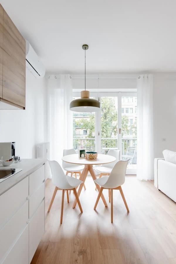 Luxury 2 Bedroom Apartament, Close To San Siro, Fiera And 10 Min Metro To Duomo Milan Luaran gambar